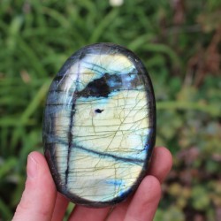 Image of Ručně brou&scaron;en&yacute; labardorit