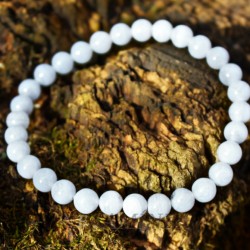 N&aacute;ramek z chalcedonu